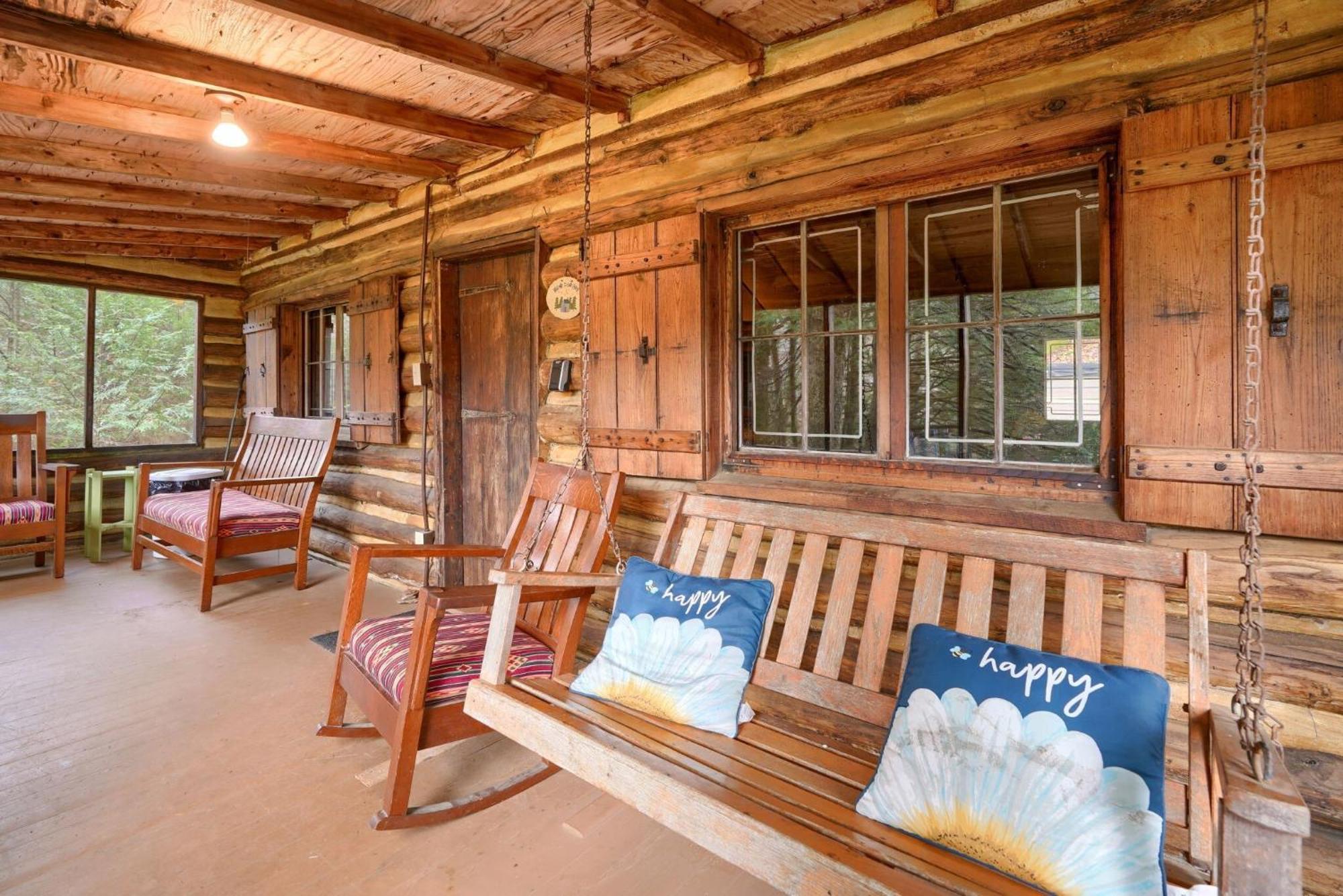 Russell Cabin Logan Luaran gambar