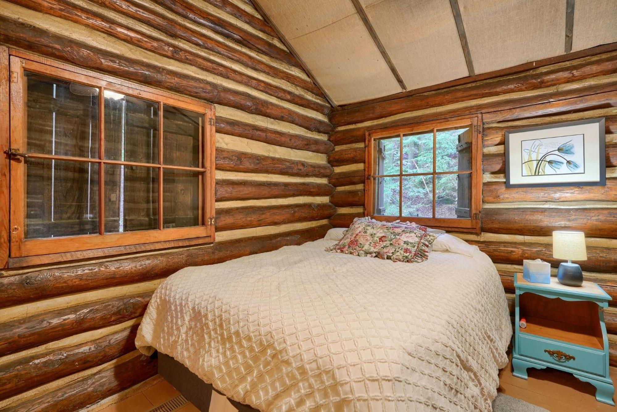 Russell Cabin Logan Luaran gambar