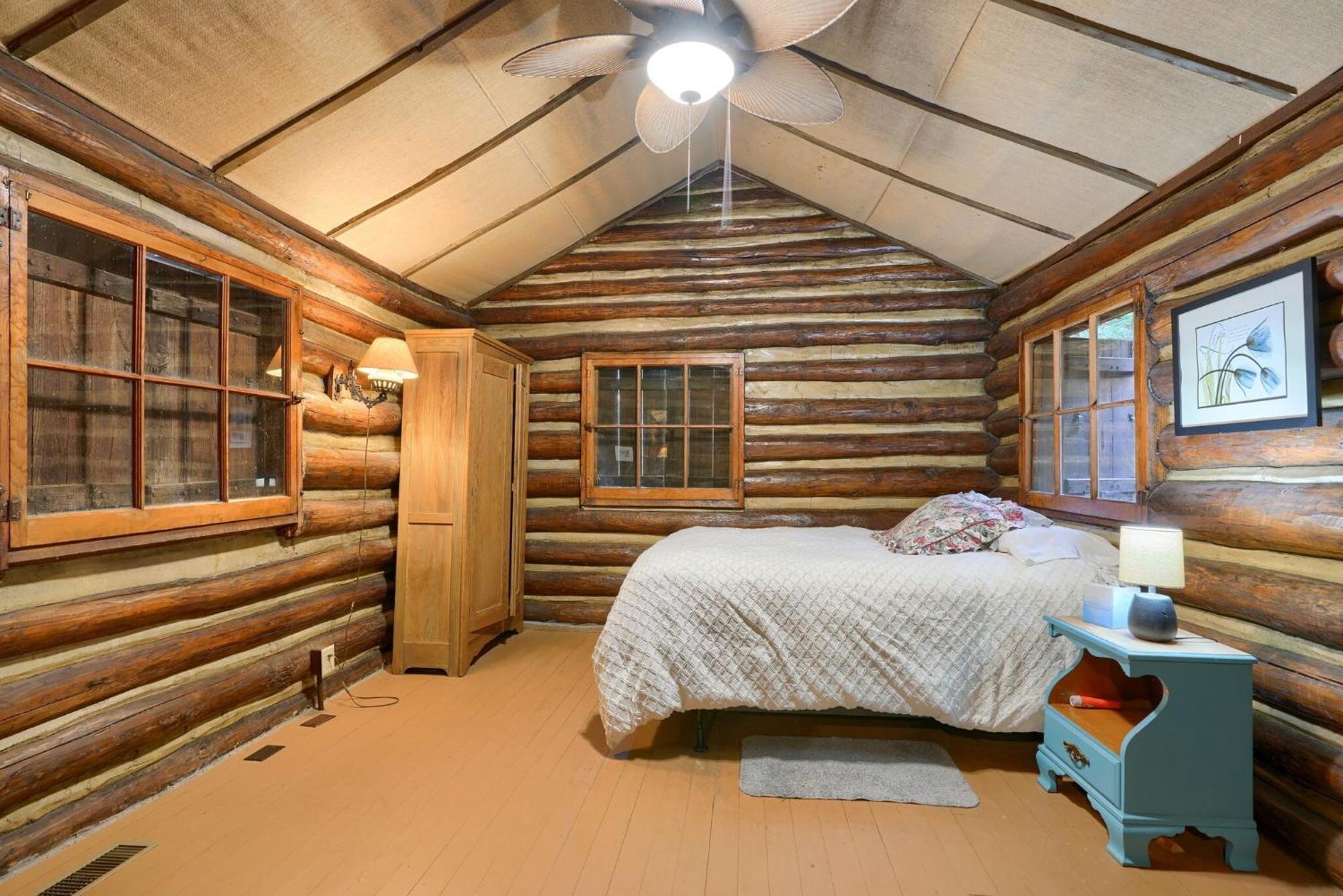Russell Cabin Logan Luaran gambar
